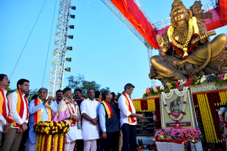 ಕನ್ನಡಪರ ಹೋರಾಟಗಾರರ ಎಲ್ಲಾ ಕೇಸ್ ವಾಪಾಸ್: ಸಿ.ಎಂ.ಸಿದ್ದರಾಮಯ್ಯ ಘೋಷಣೆ